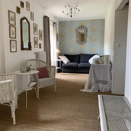 La Commanderie Bed & Breakfast Tauriac (Gironde)