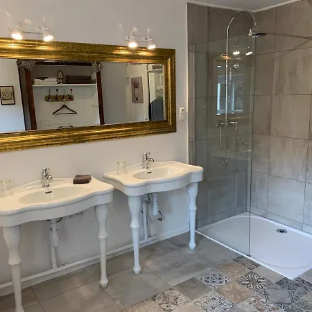 La Commanderie Bed & Breakfast Tauriac (Gironde)