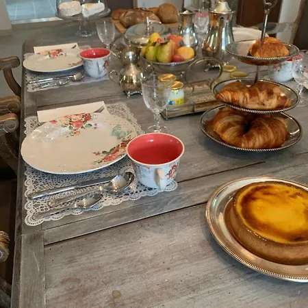 La Commanderie Bed & Breakfast *