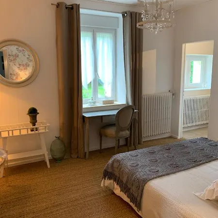 La Commanderie Bed & Breakfast Tauriac (Gironde)